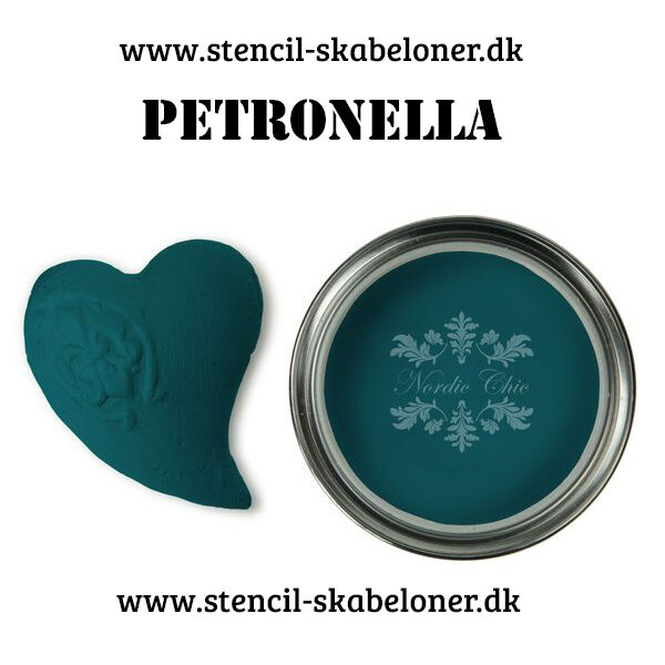 Patronella er en smuk petroleumsfarvet kalkmaling - dyb og rig på pigmenter.